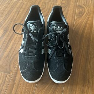 Woman’s Adidas sneakers